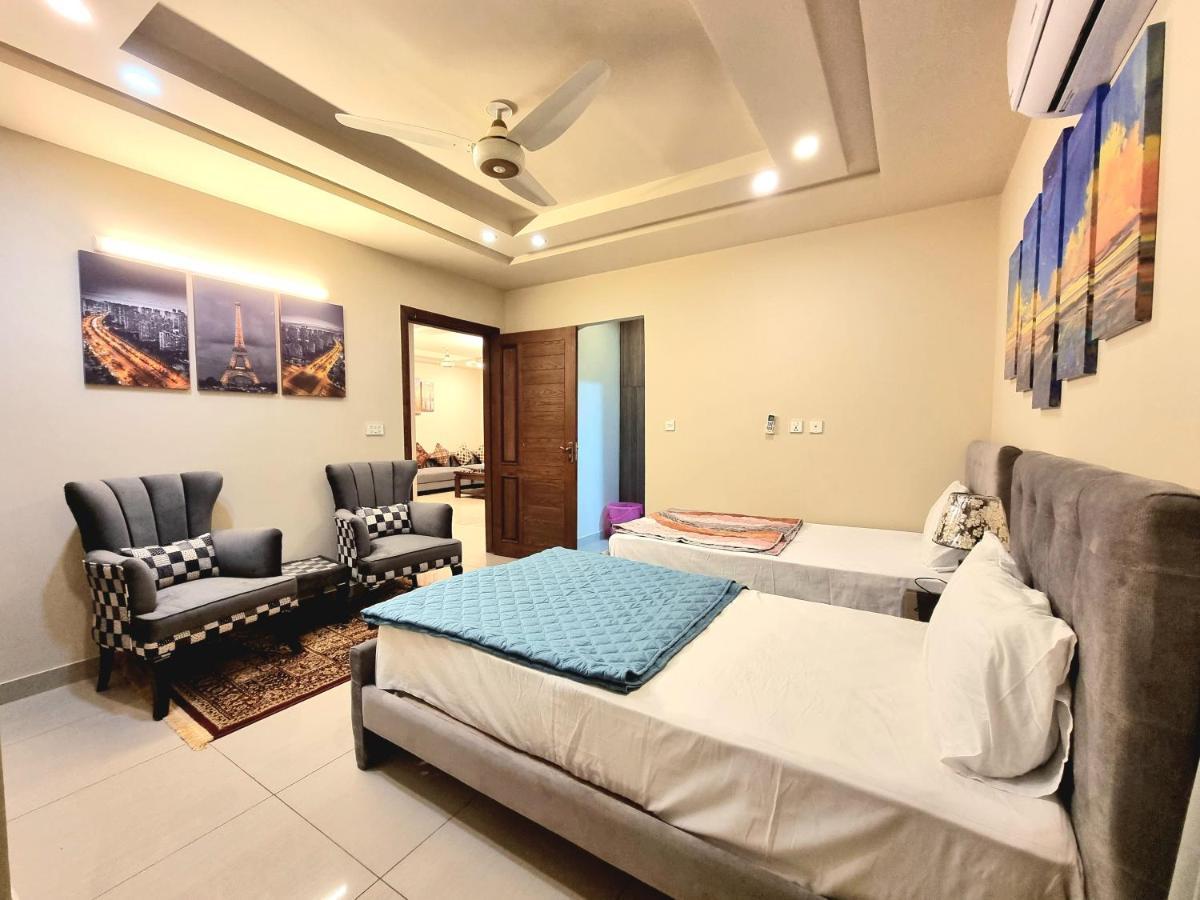 Luxurious Landing Apartments & Suites Bahria Town Rawalpindi Exterior foto