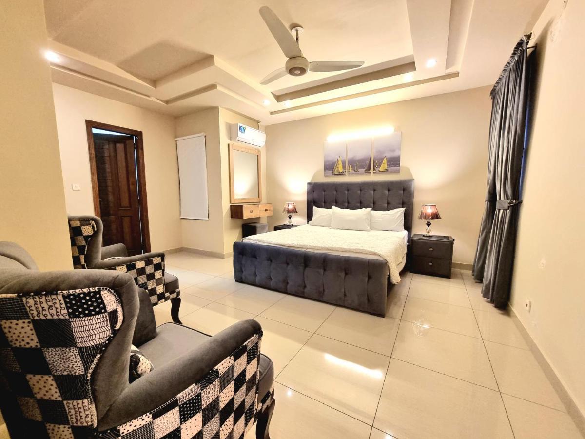 Luxurious Landing Apartments & Suites Bahria Town Rawalpindi Exterior foto